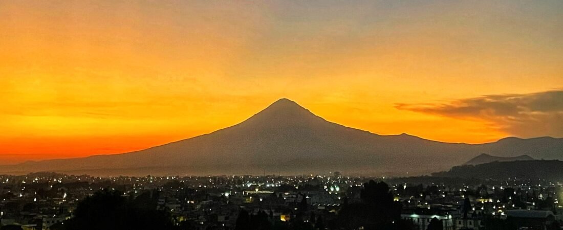 Explorando Puebla: Entre Memes y Noticias